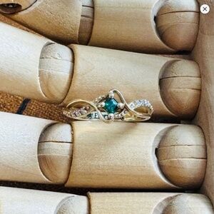 10KYG My Everything Emerald Accented With Pave' Twisted Split Shank